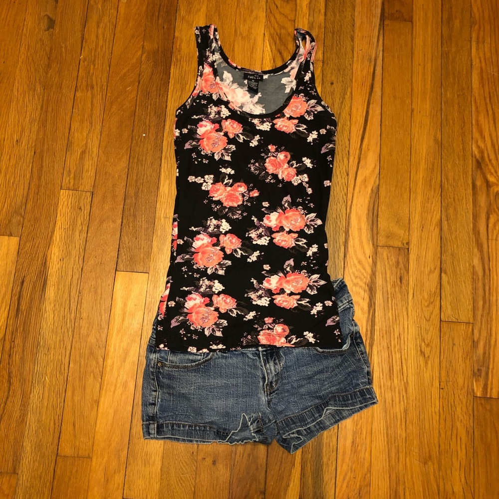 Rue 21 Shirt and denim Shorts
